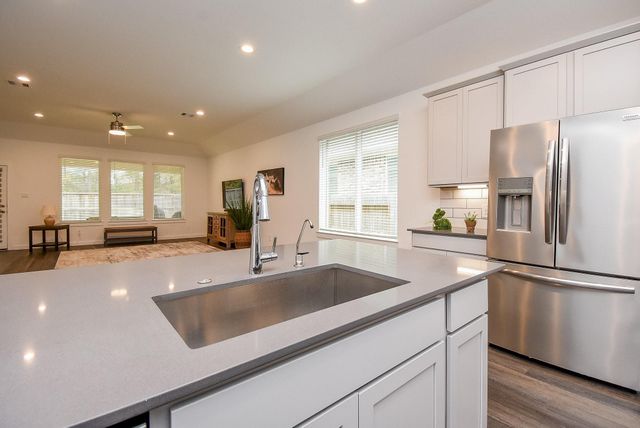 383 Westlake Terrace Drive, Conroe, TX 77304