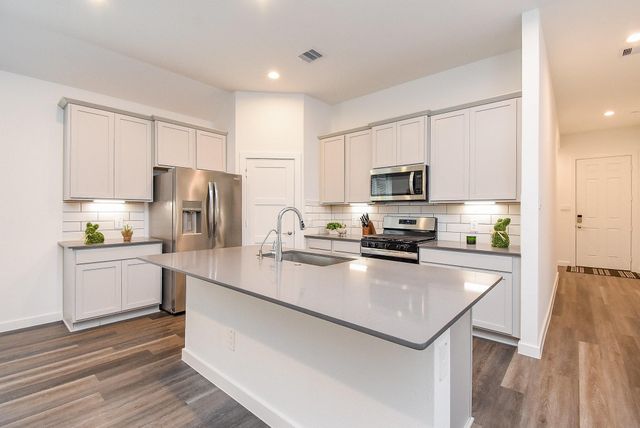 383 Westlake Terrace Drive, Conroe, TX 77304