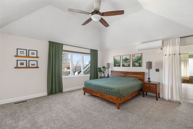 2716 Jordan Grove, West Des Moines, IA 50265