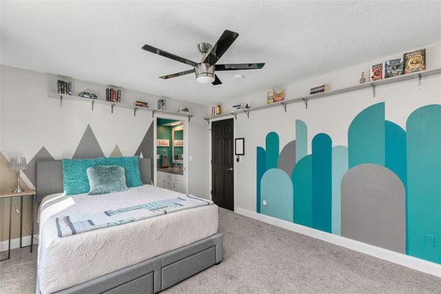 2716 Jordan Grove, West Des Moines, IA 50265