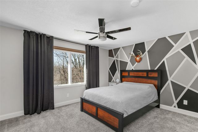 2716 Jordan Grove, West Des Moines, IA 50265