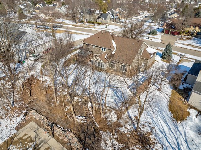 2716 Jordan Grove, West Des Moines, IA 50265