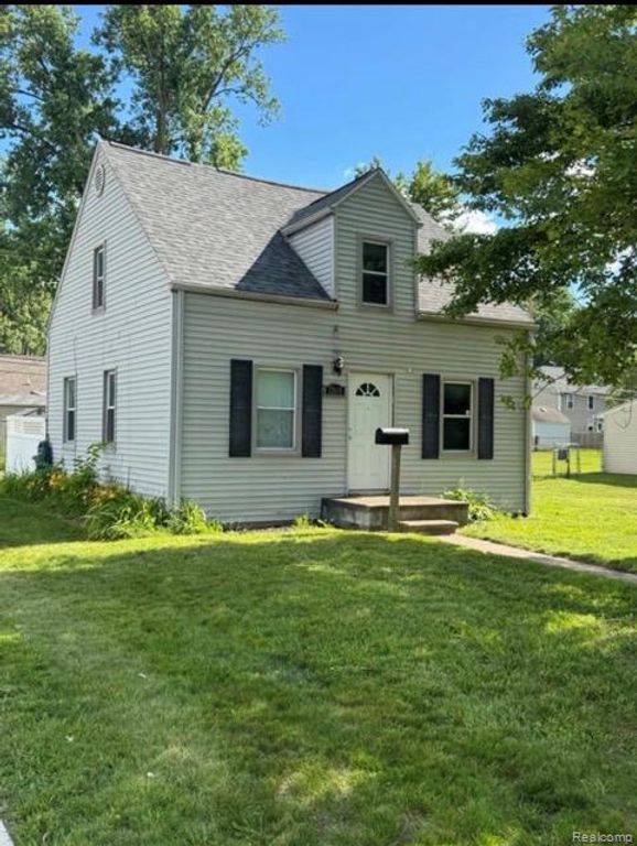 32605 Bock Street, Garden City, MI 48135