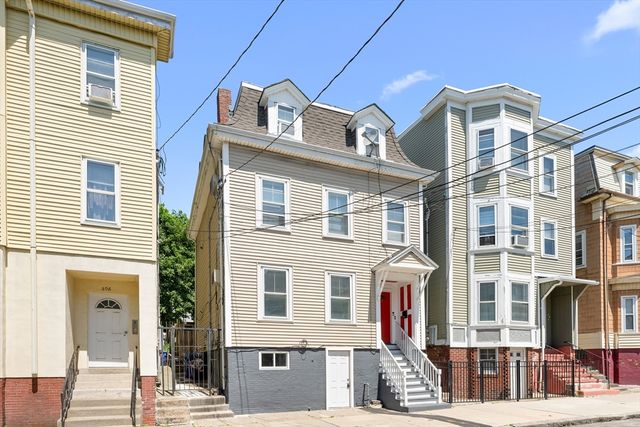 212 Princeton St 1, Boston, MA 02128