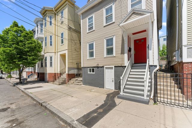 212 Princeton St 1, Boston, MA 02128