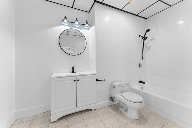 212 Princeton St 1, Boston, MA 02128