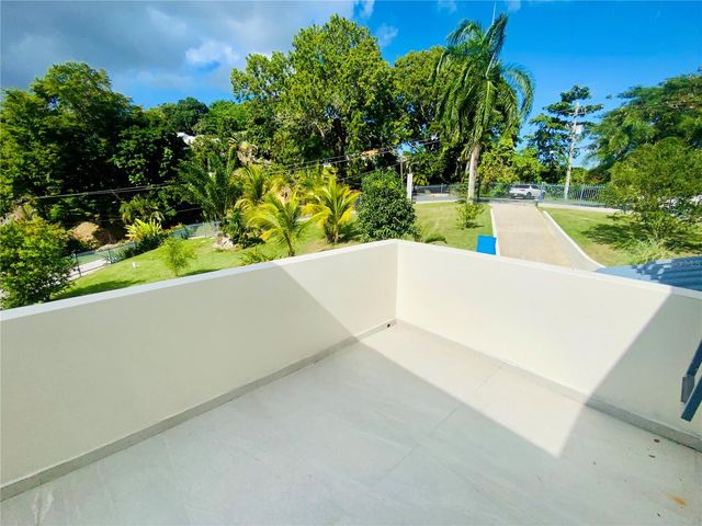 A 31-A. SUNSET HILLS, Guaynabo, PR 00971