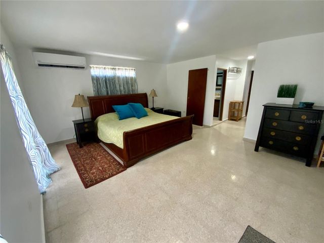 A 31-A. SUNSET HILLS, Guaynabo, PR 00971