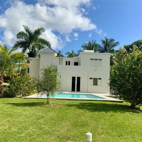 A 31-A. SUNSET HILLS, Guaynabo, PR 00971