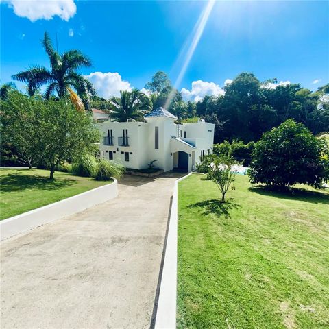 A 31-A. SUNSET HILLS, Guaynabo, PR 00971