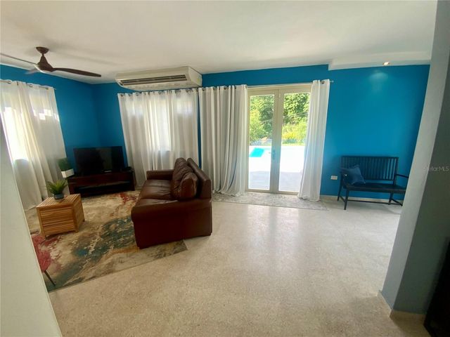 A 31-A. SUNSET HILLS, Guaynabo, PR 00971