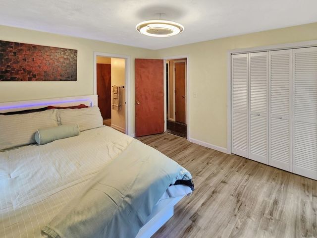 2 Parker Ter, Freetown, MA 02717