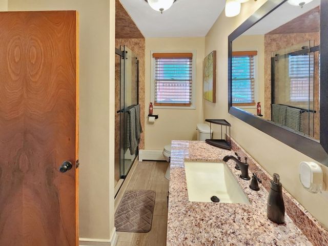 2 Parker Ter, Freetown, MA 02717