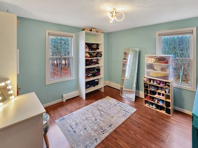 2 Parker Ter, Freetown, MA 02717