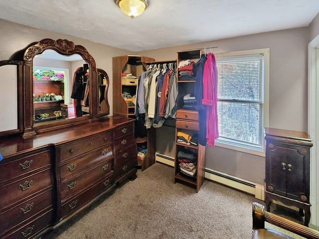 2 Parker Ter, Freetown, MA 02717