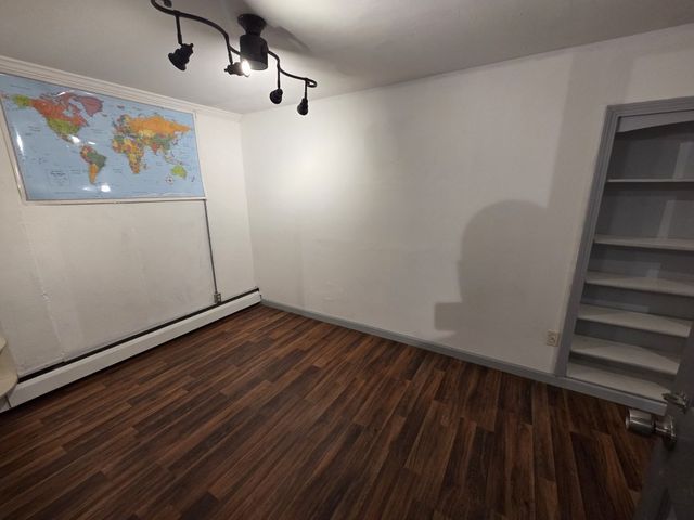 2 Parker Ter, Freetown, MA 02717