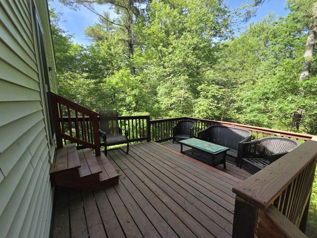 2 Parker Ter, Freetown, MA 02717