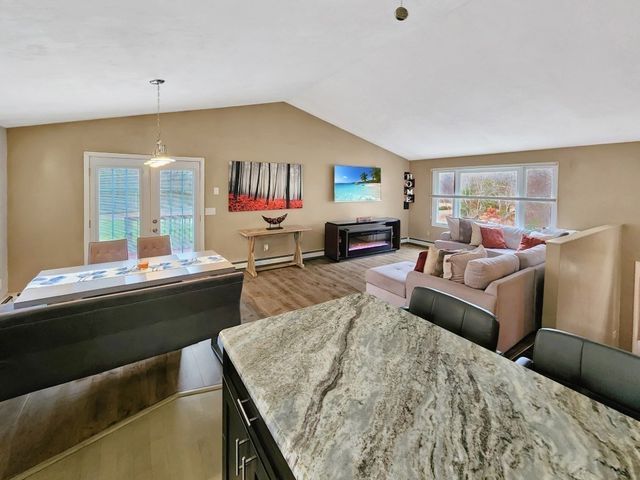 2 Parker Ter, Freetown, MA 02717