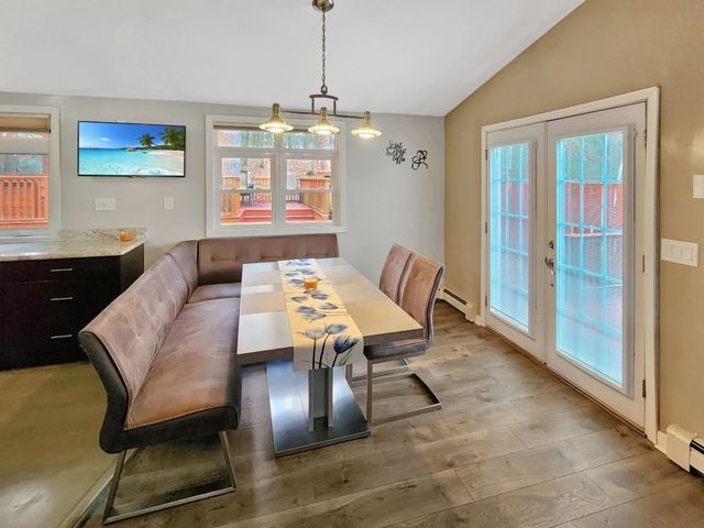 2 Parker Ter, Freetown, MA 02717