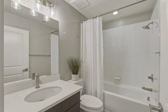 1634 Fairlead Avenue, Carlsbad, CA 92011