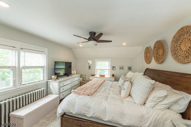 6 Maple St, Bernardsville Boro, NJ 07924