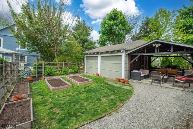 6 Maple St, Bernardsville Boro, NJ 07924