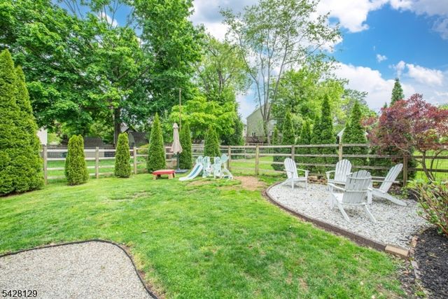 6 Maple St, Bernardsville Boro, NJ 07924