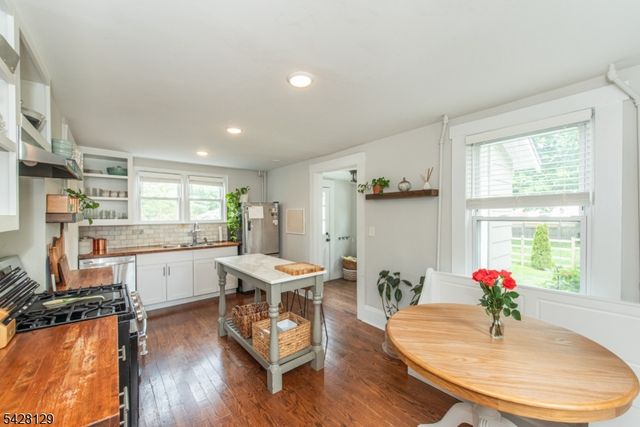 6 Maple St, Bernardsville Boro, NJ 07924
