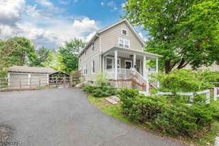 6 Maple St, Bernardsville Boro, NJ 07924