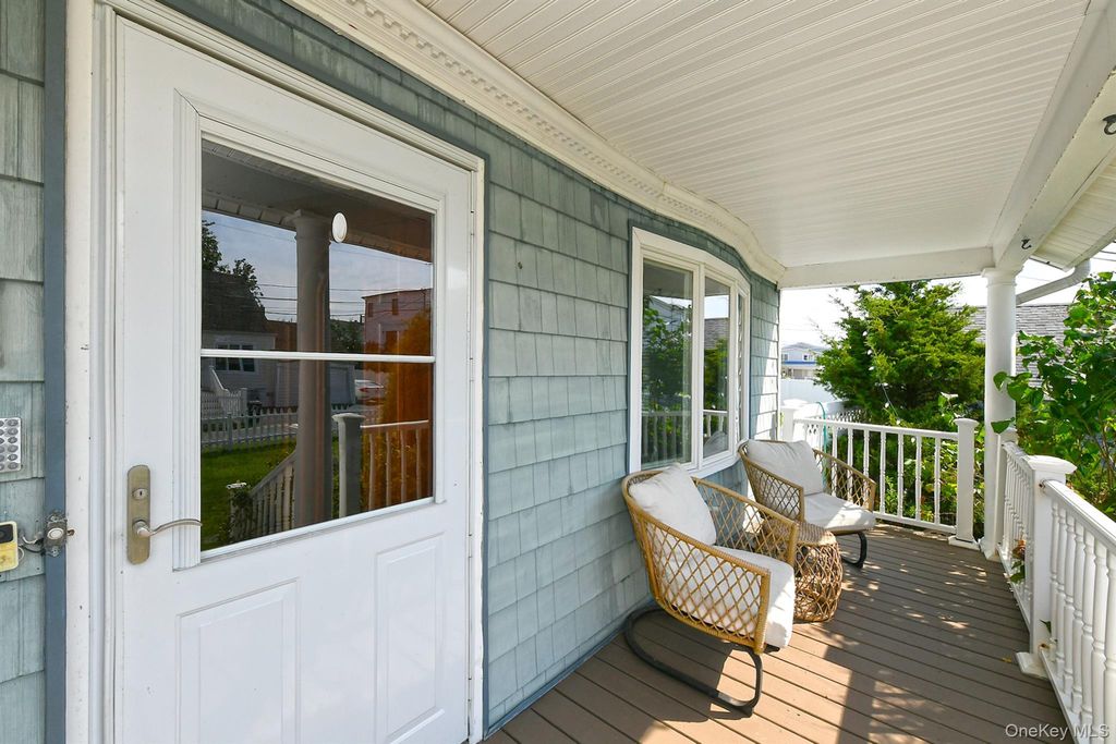 48 Lake Street, Lindenhurst, NY 11757 — photo 5