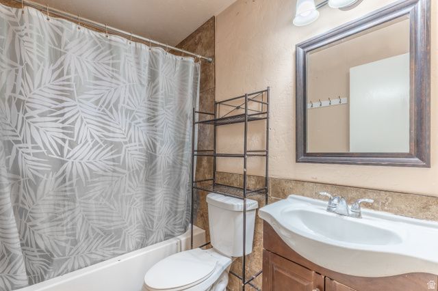 5481 W HEATH AVE, Kearns, UT 84118