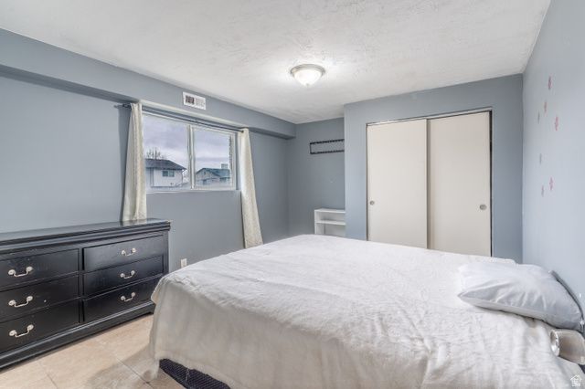 5481 W HEATH AVE, Kearns, UT 84118