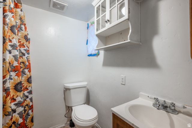 5481 W HEATH AVE, Kearns, UT 84118