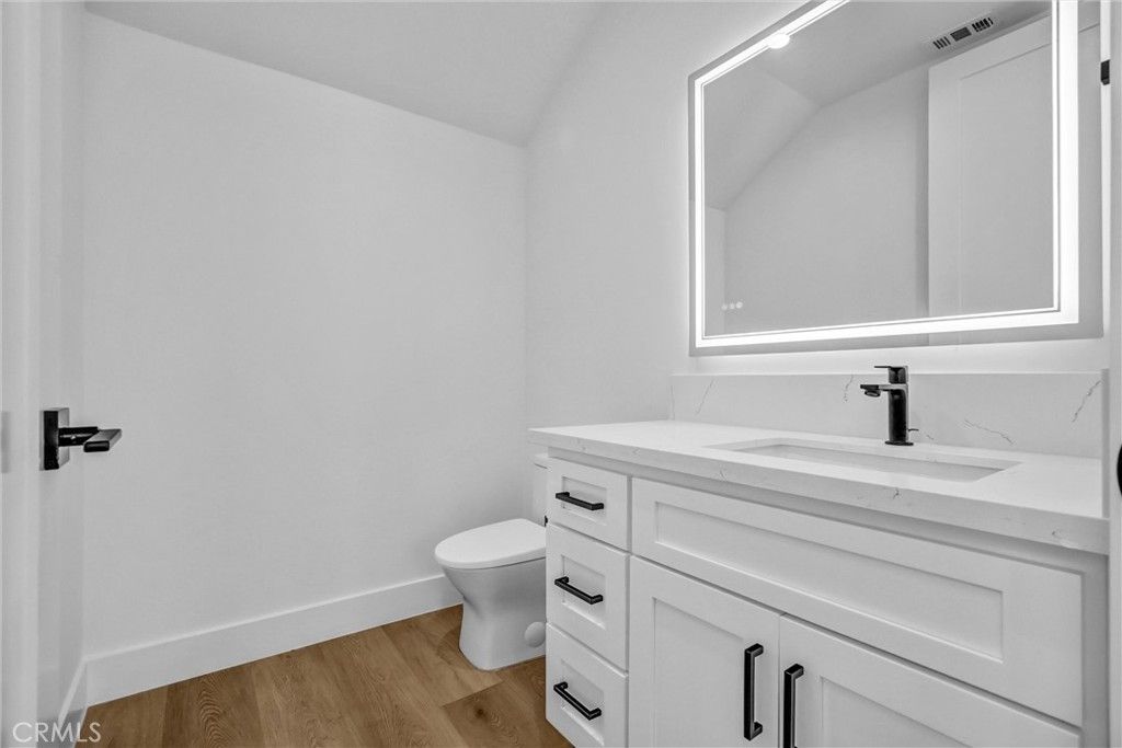 Image 15 of property listing at 14810 Eastwood Avenue, Lawndale, CA 90260
