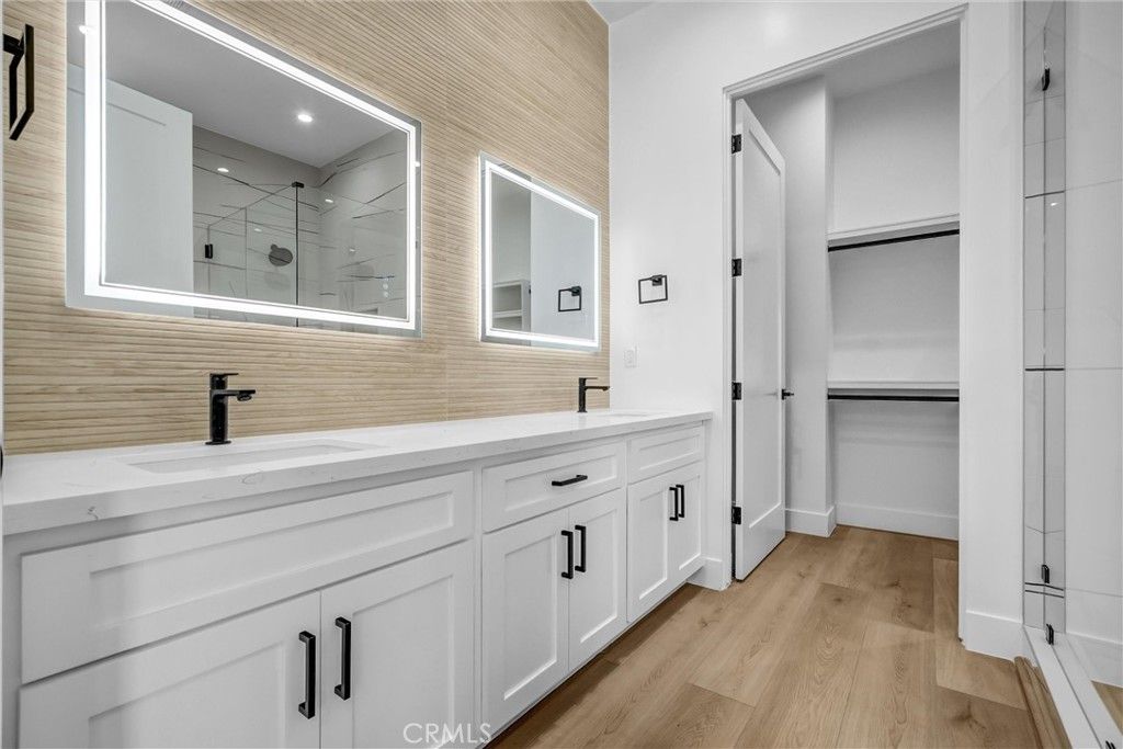 Image 19 of property listing at 14810 Eastwood Avenue, Lawndale, CA 90260