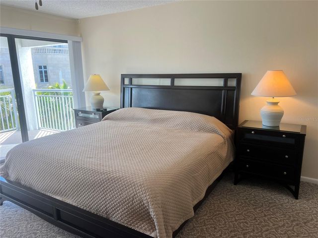 1001 POINT OF ROCKS ROAD 309, Sarasota, FL 34242