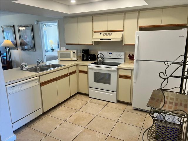 1001 POINT OF ROCKS ROAD 309, Sarasota, FL 34242