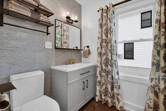 408 N Elm Street, Three Oaks, MI 49128
