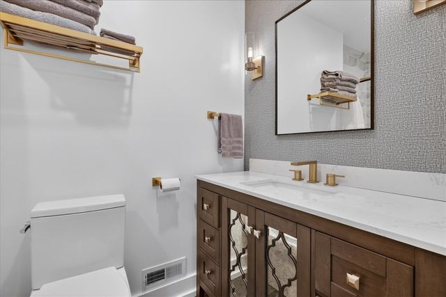 408 N Elm Street, Three Oaks, MI 49128