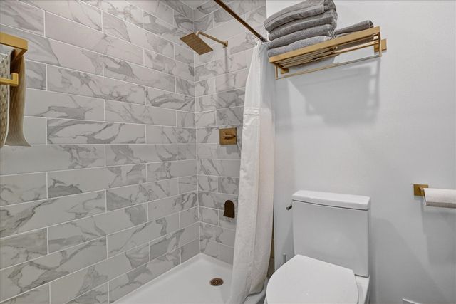 408 N Elm Street, Three Oaks, MI 49128