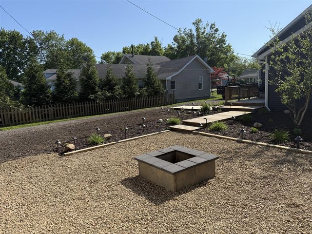 408 N Elm Street, Three Oaks, MI 49128