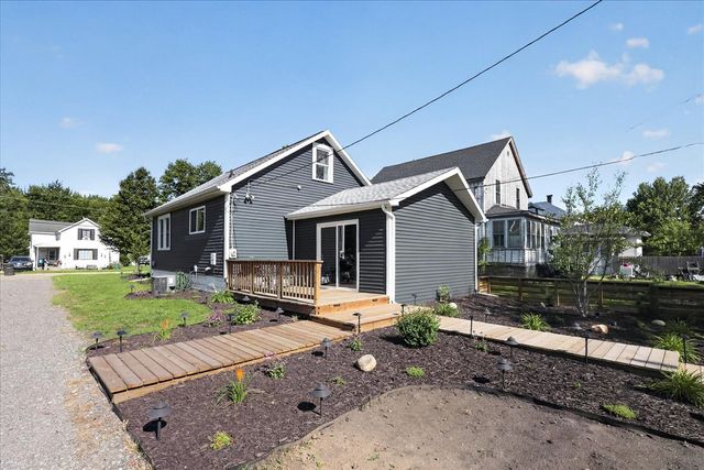 408 N Elm Street, Three Oaks, MI 49128