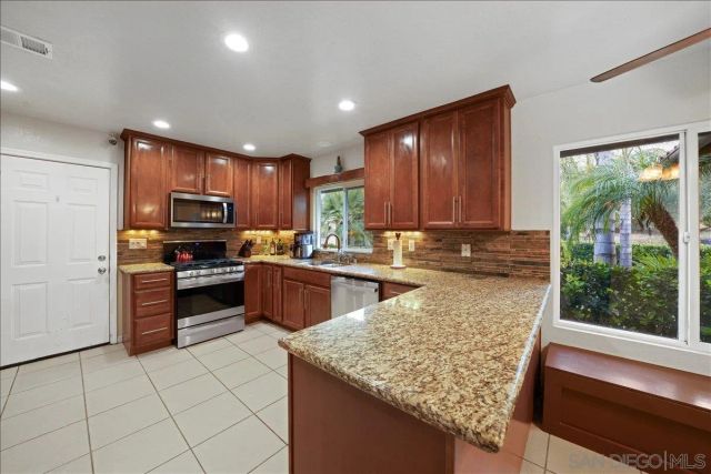 15140 Cool Valley, Valley Center, CA 92082