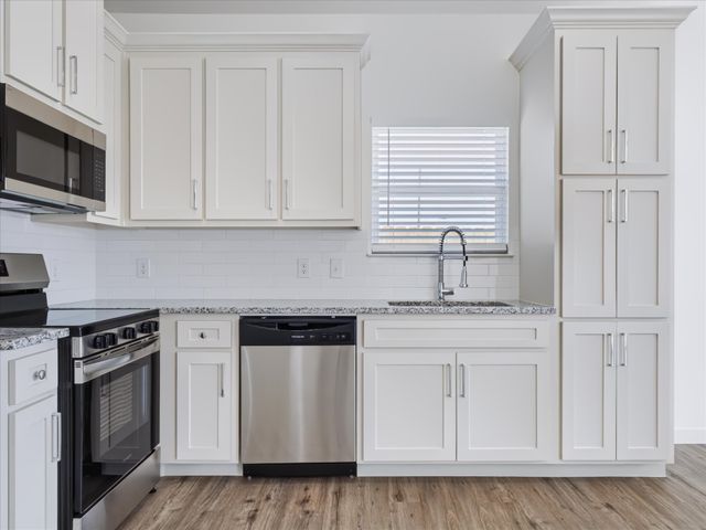 406 Church Street, Whitesboro, TX 76273