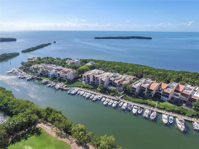 5863 Paradise Point Drive, Palmetto Bay, FL 33157