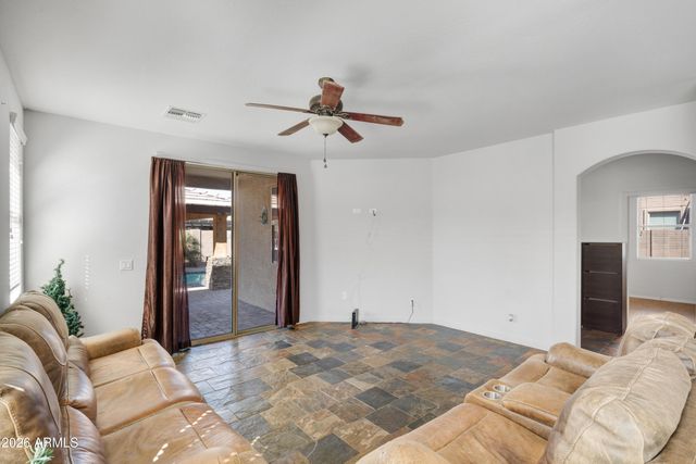 7824 S 73RD Lane, Laveen, AZ 85339