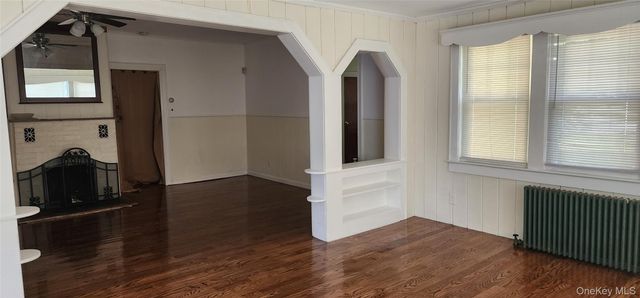 9 Babylon Road, Mastic Beach, NY 11951