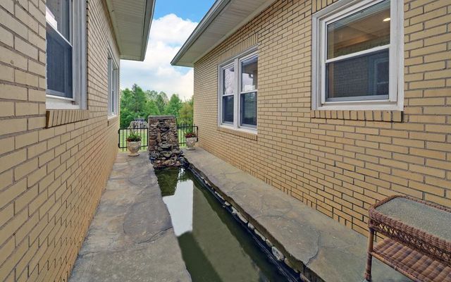 2465 Blue Ridge Drive, Blue Ridge, GA 30513