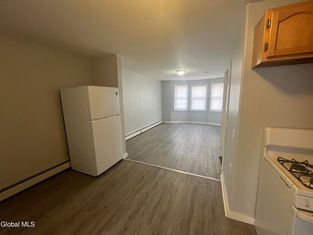 321 9th Street, Troy, NY 12180