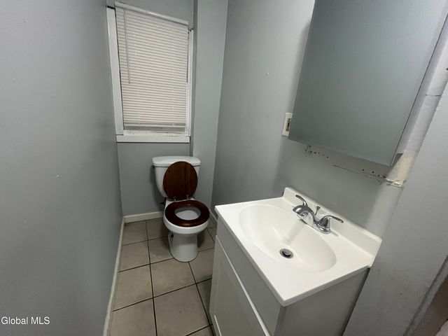 321 9th Street, Troy, NY 12180